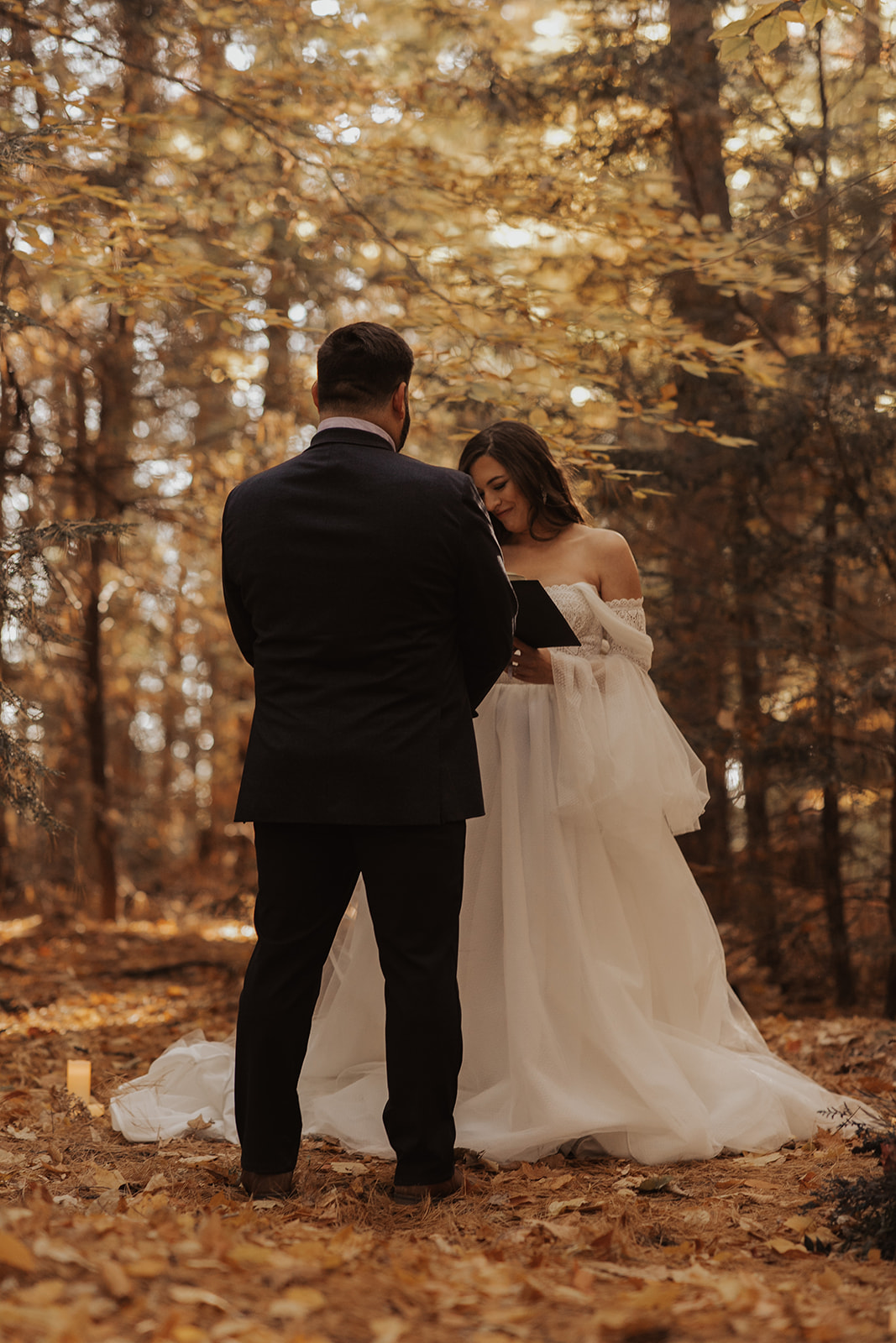 Unique Elopement with a Boho, Countryside Flair and a Helicopter Ride Unique Elopement with a Boho, Countryside Flair and a Helicopter Ride