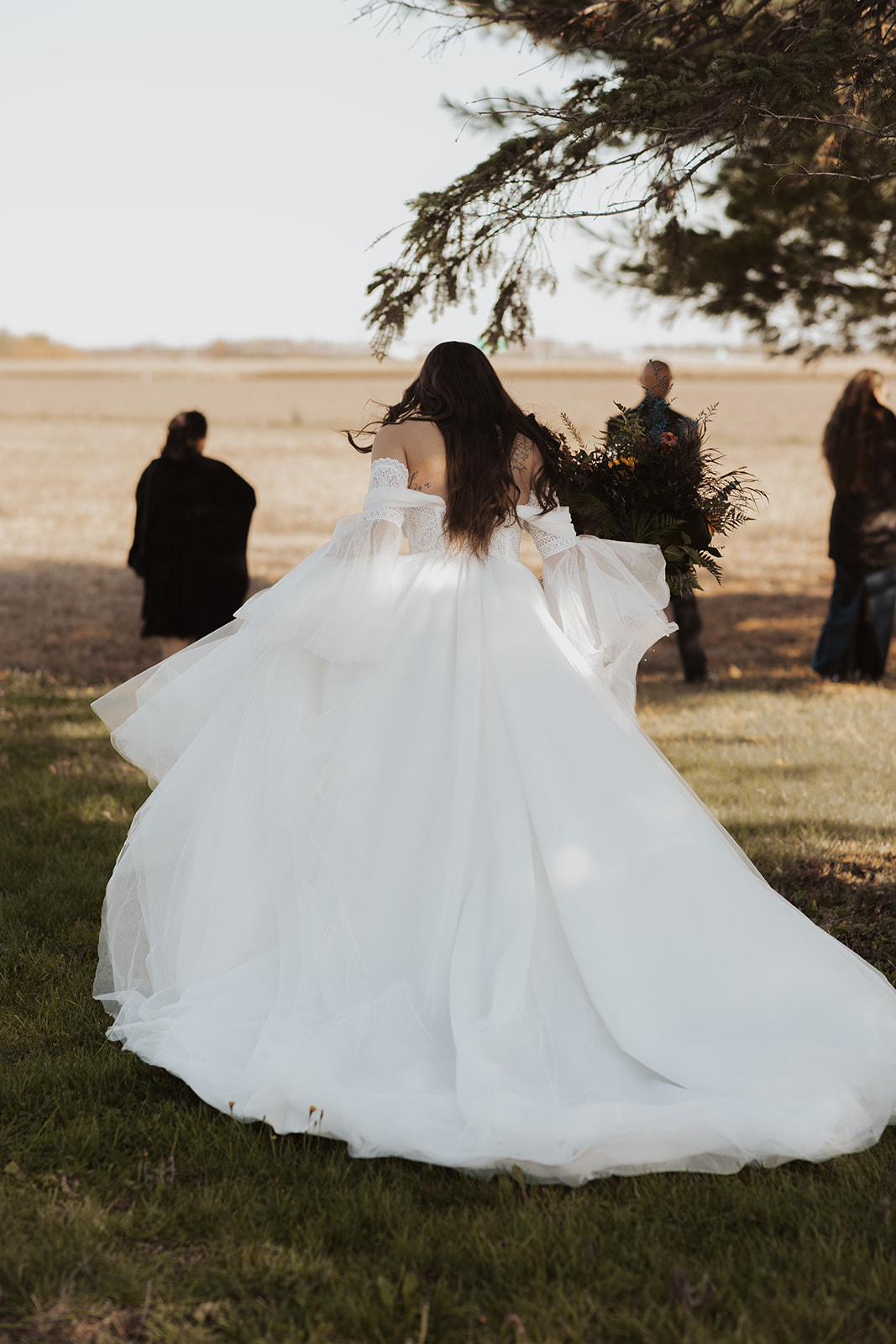 Unique Elopement with a Boho, Countryside Flair and a Helicopter Ride Unique Elopement with a Boho, Countryside Flair and a Helicopter Ride