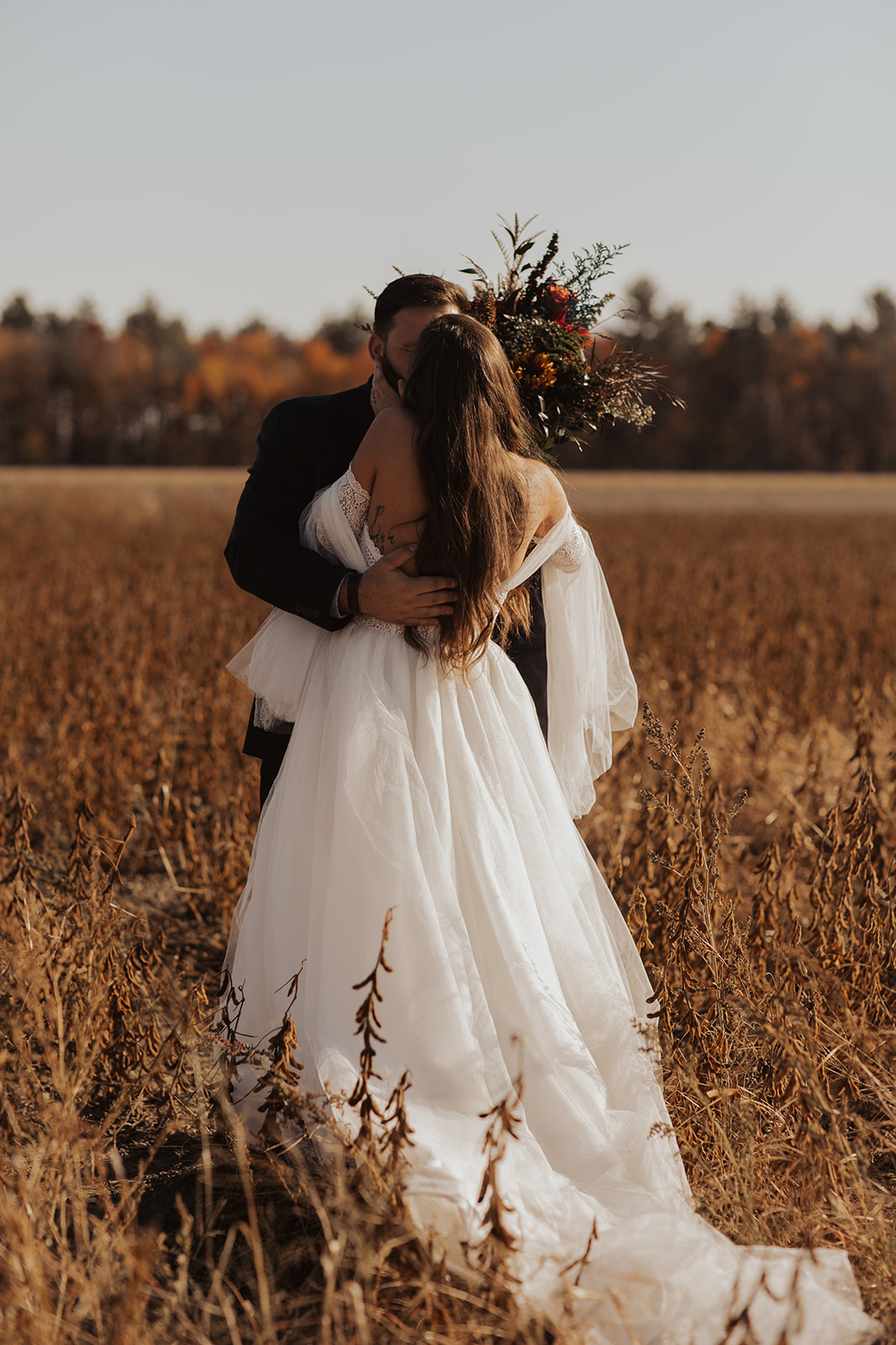 Unique Elopement with a Boho, Countryside Flair and a Helicopter Ride Unique Elopement with a Boho, Countryside Flair and a Helicopter Ride