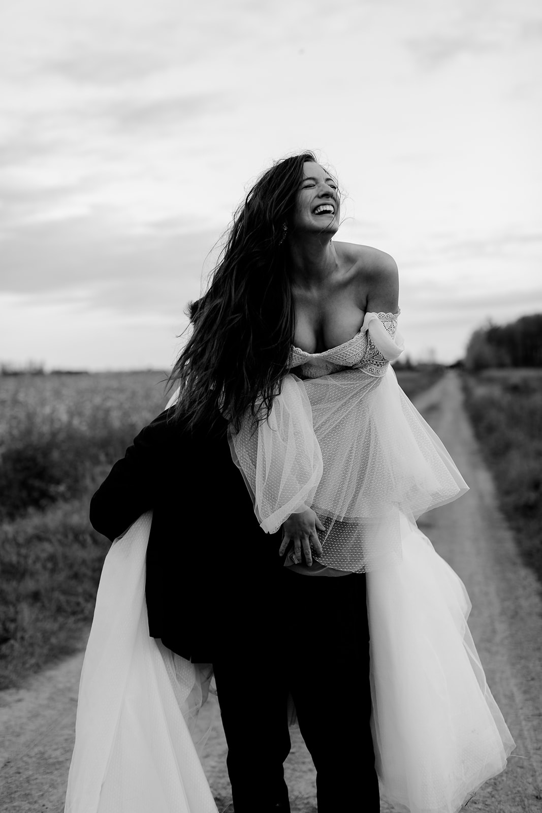 Unique Elopement with a Boho, Countryside Flair and a Helicopter Ride Unique Elopement with a Boho, Countryside Flair and a Helicopter Ride