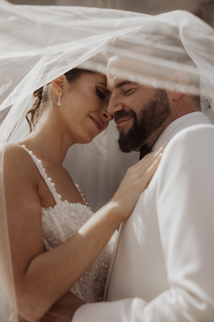 Four Seasons Hotel, Four Seasons Montreal Wedding, Four Seasons Wedding Photographer, Montreal Photographer, 